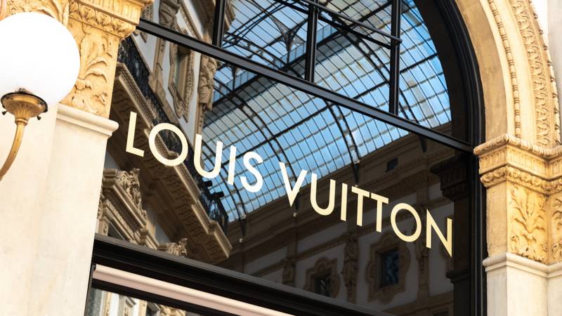 Louis Vuitton lance de nouveaux NFTs.